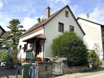 Freistehendes Einfamilienhaus in ruhiger Wohnlage mit schönem Garten, 69221 Dossenheim, Einfamilienhaus